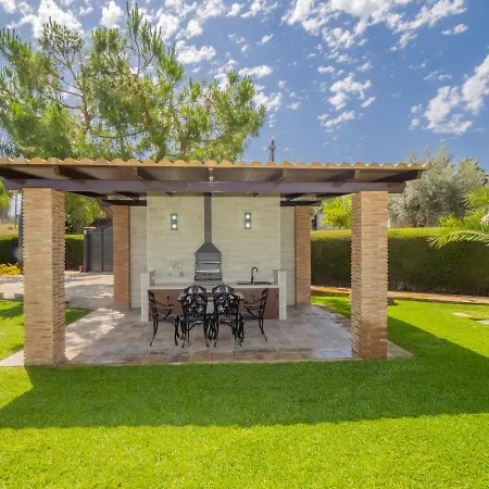 Cubo's La Cuesta Villa *