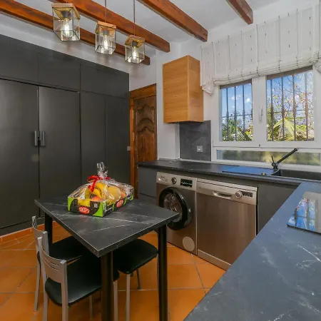 Cubo's La Cuesta Villa *